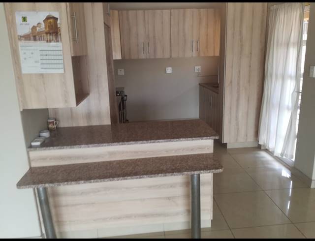 2 BEDROOM FLAT TO LET IN INANDA